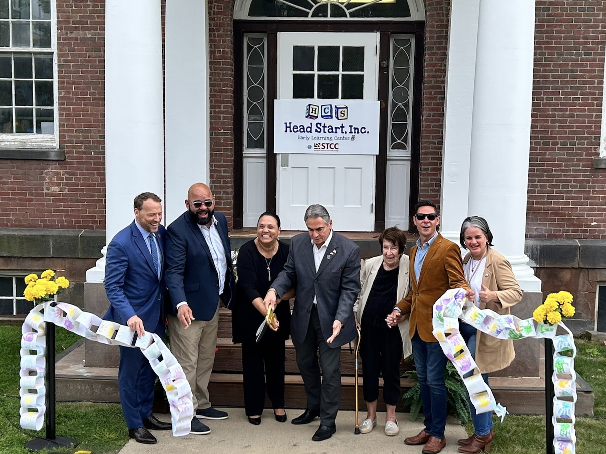 Ribbon Cutting Head Start (photo from Sen. Adam Gomez office)